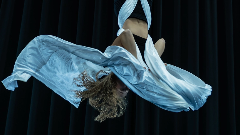 Paige Horil performing